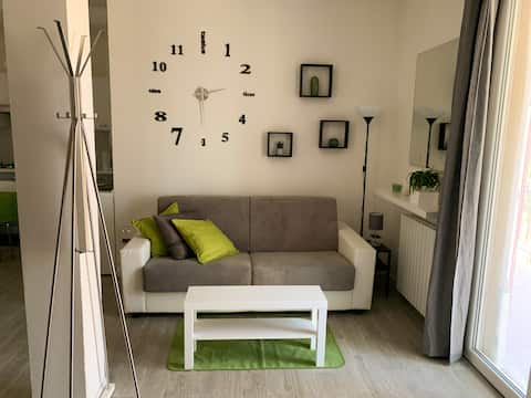 PISCINA, LETTINI, BICICLETTE E PARCHEGGIO INCLUSI!