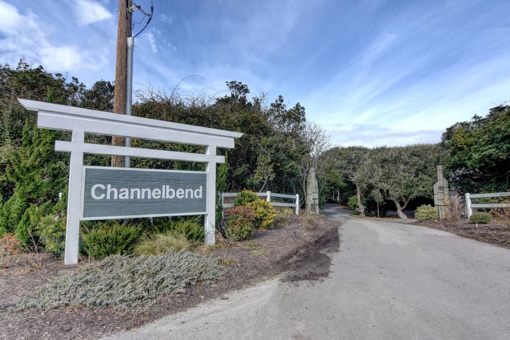 Beautiful neighborhood entrance