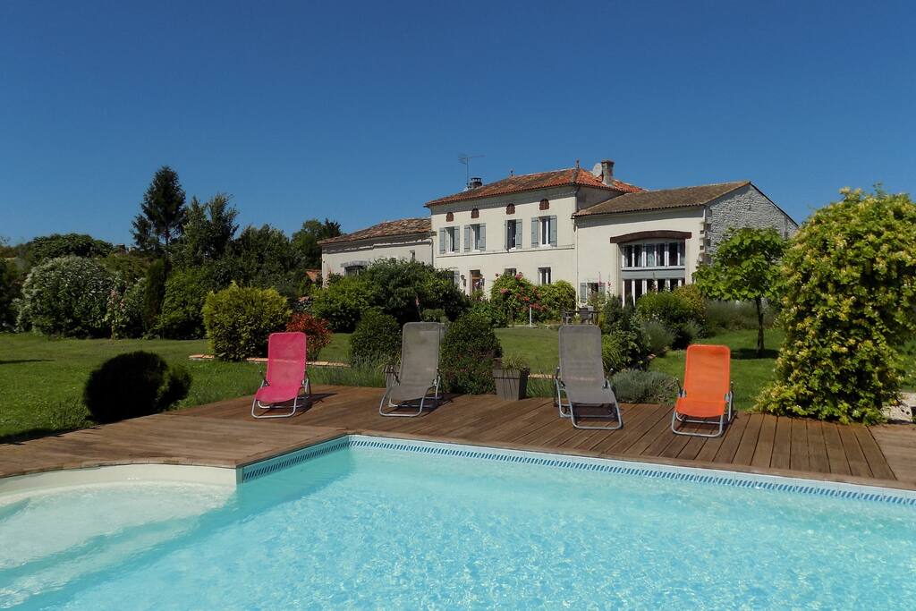 Les Tilleuls from the pool