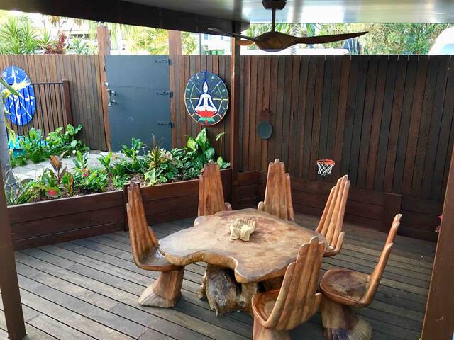 Unique Fun Beach House with Self Contained Unit gallery image 5