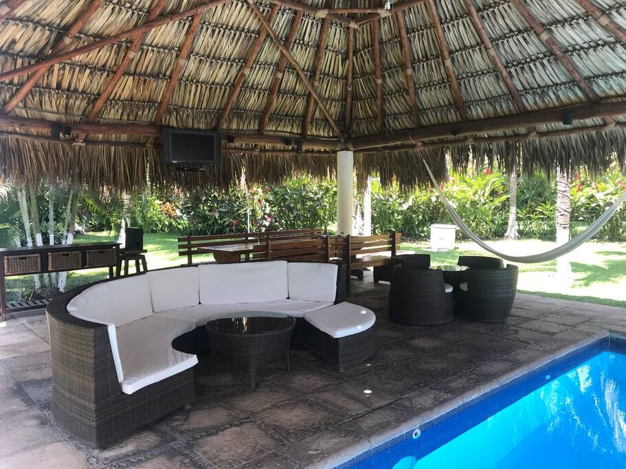 Sala de estar junto a Piscina