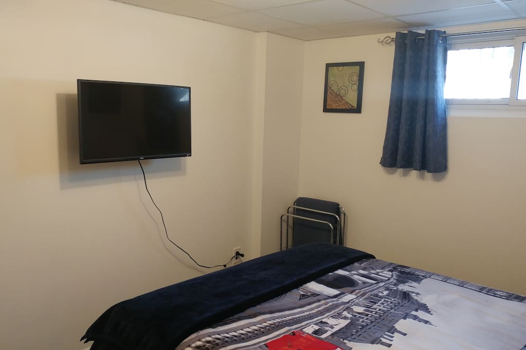 TV with Netflix HD