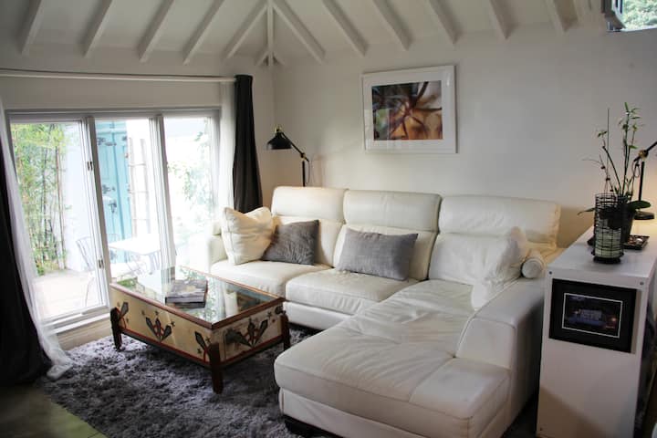 Original 1920s Laurel Canyon Gh With Pool - Los Angeles