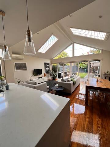 Modern light filled home near beach and CBD gallery image 2