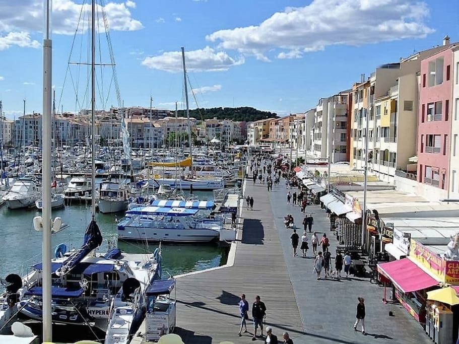 La marina en descendant de l'appartement