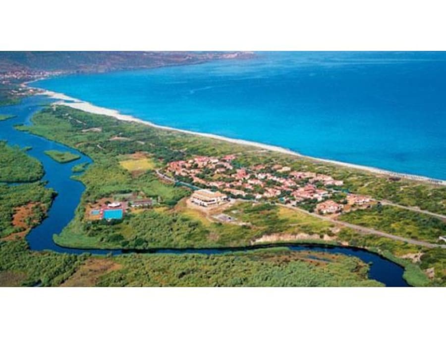 vista aerea villaggio Baia delle Mimose