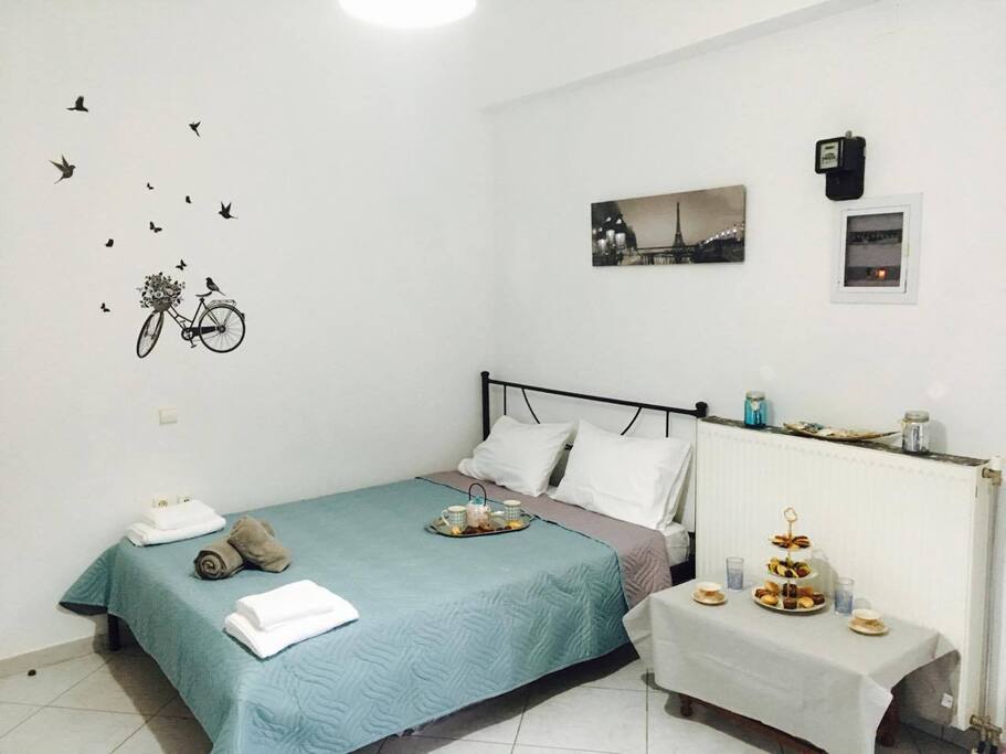 DOUBLE BED