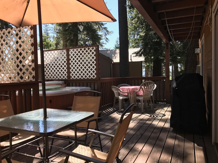 Back Deck w/ Hot Tub & Gas BBQ