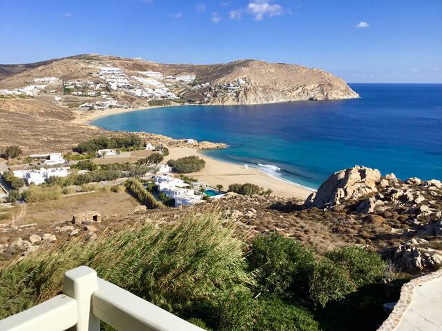 Mykonos Villa Lagoon – Views Over Elia Beach gallery image 4