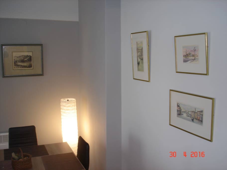 DINNING ROOM