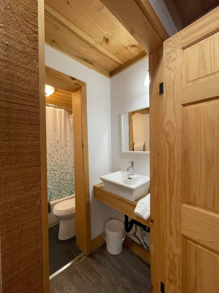 Top 10 PetFriendly Airbnbs In Wasaga Beach, Canada Updated 2024