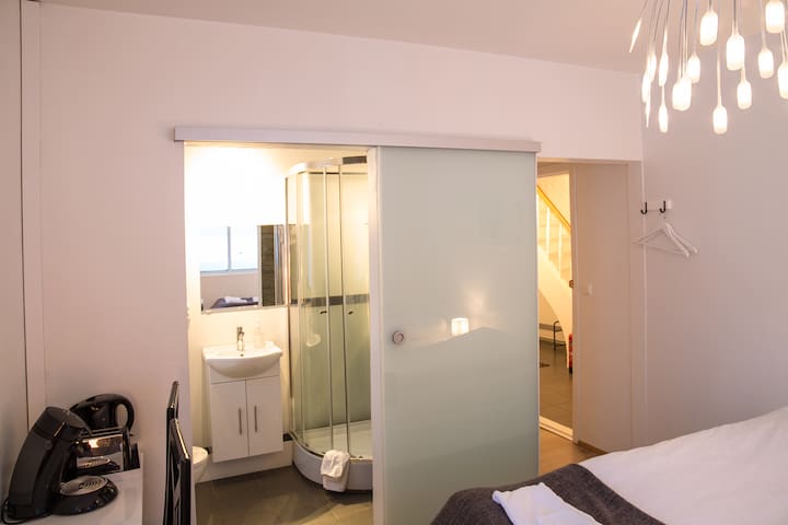 Room with private bathroom for 2 persons.