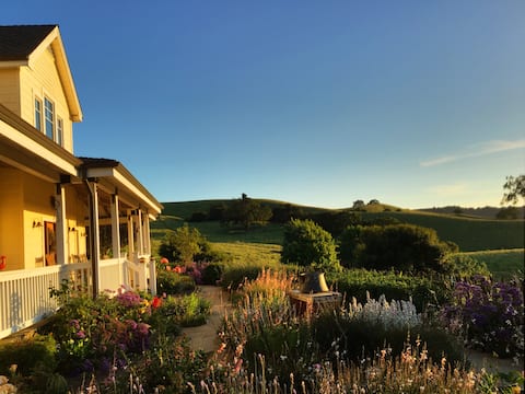 SF Bay Area Hills Countryside Getaway