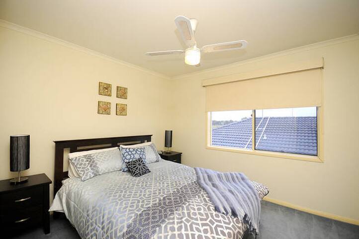 Arlington Beach Home gallery image 5