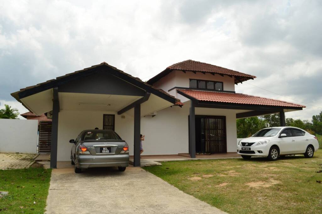 Exterior 2