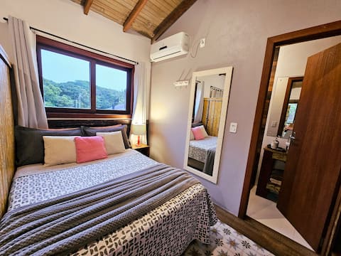 Top performing Airbnb: Canto do Morro House - Kit 3 in Florianópolis