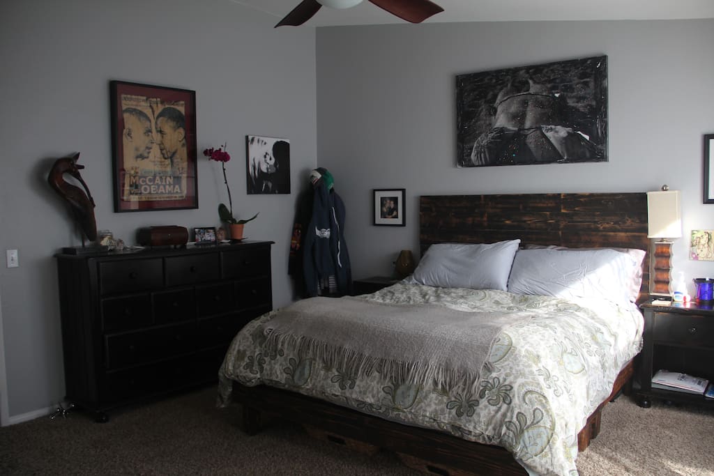 Master Bedroom w/King Bed