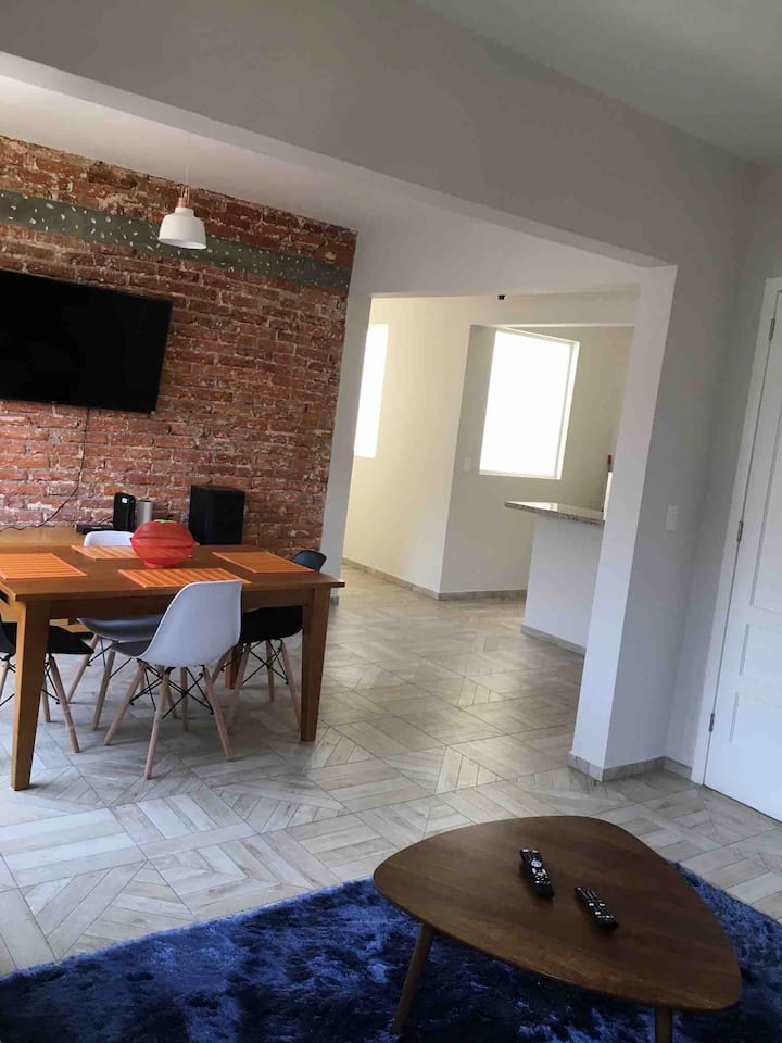 Illuminated, new and centrally located apartment Apartments for Rent