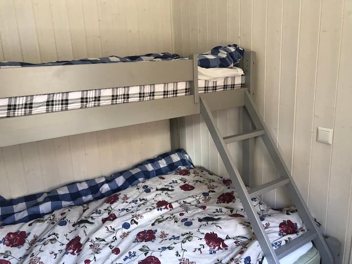 Spálňa 2 so šírkou „rodinnej kravy“ 150 a 75 cm