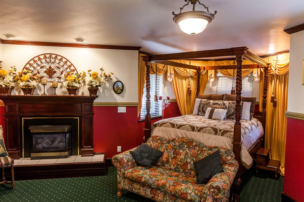 Queen Bed
