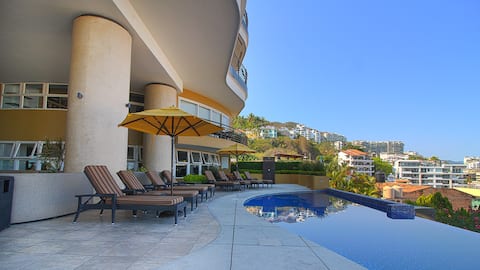 Top Airbnb: Stylish Pinnacle Condo With Ocean Views in Jalisco