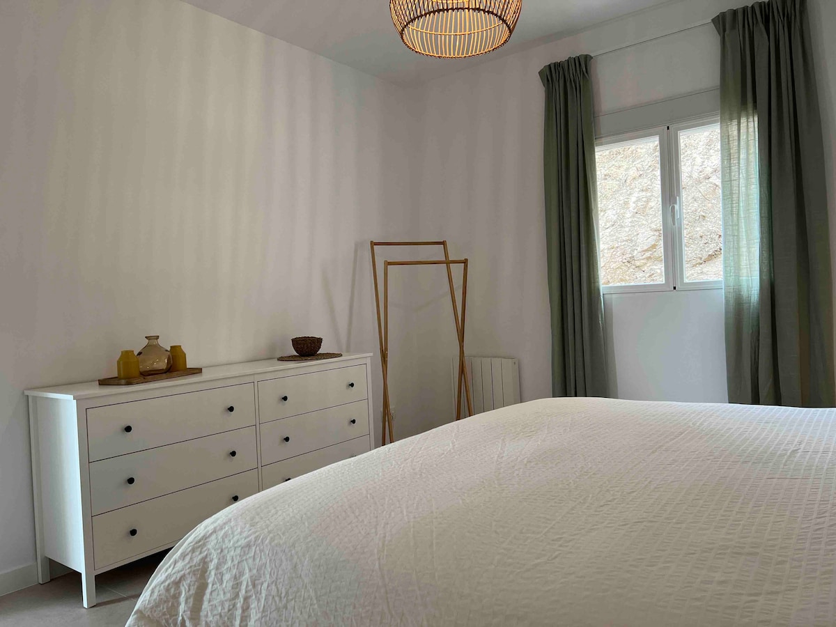 13.00 horas reunión privada Sala 6