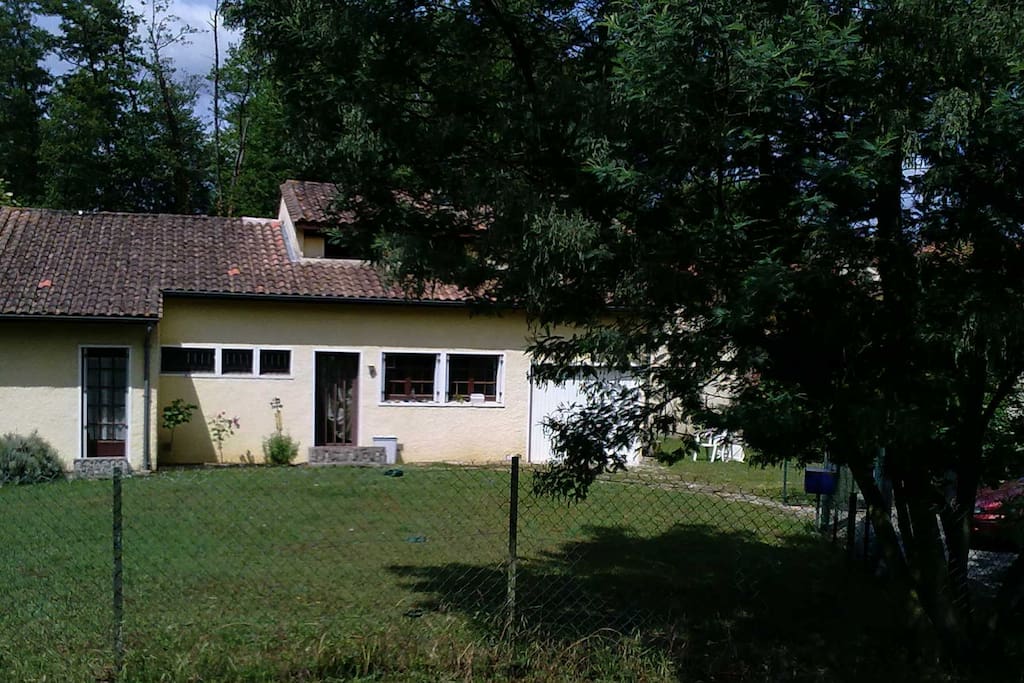 Maison dans impasse, calme