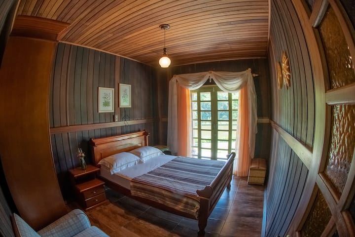 ห้องนอนใหญ่