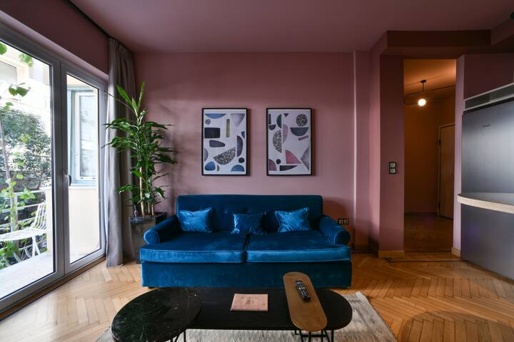 Kolonaki Boutique | 3-Bedroom Apartment gallery image 2