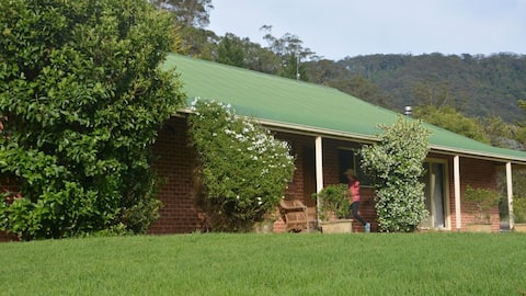 Charlie & Roy's  Farm Stay Berry