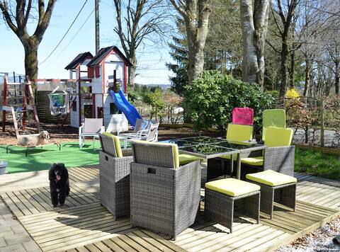 "LE RAVEL-INN" In nature,but close to everything
