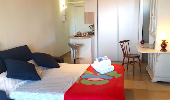 „Otvorená“ pohovka - verzia lôžka