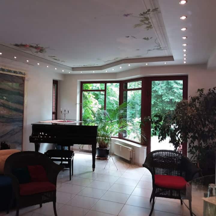 Messe-wohnung Mit Terrasse - Burgwedel