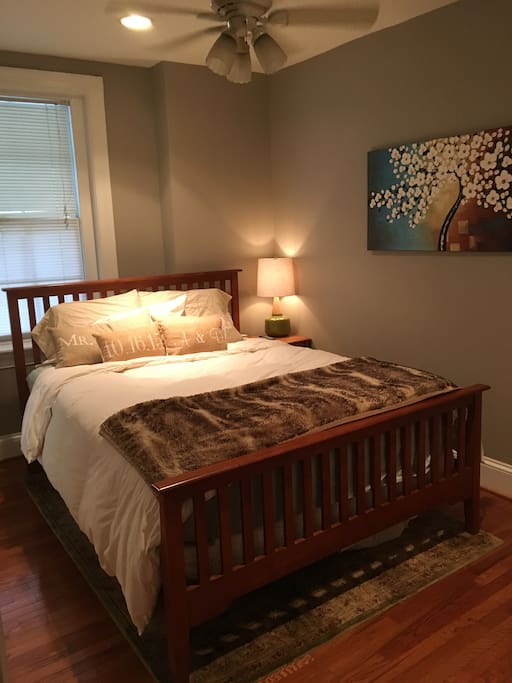 Bedroom with Queen Bed