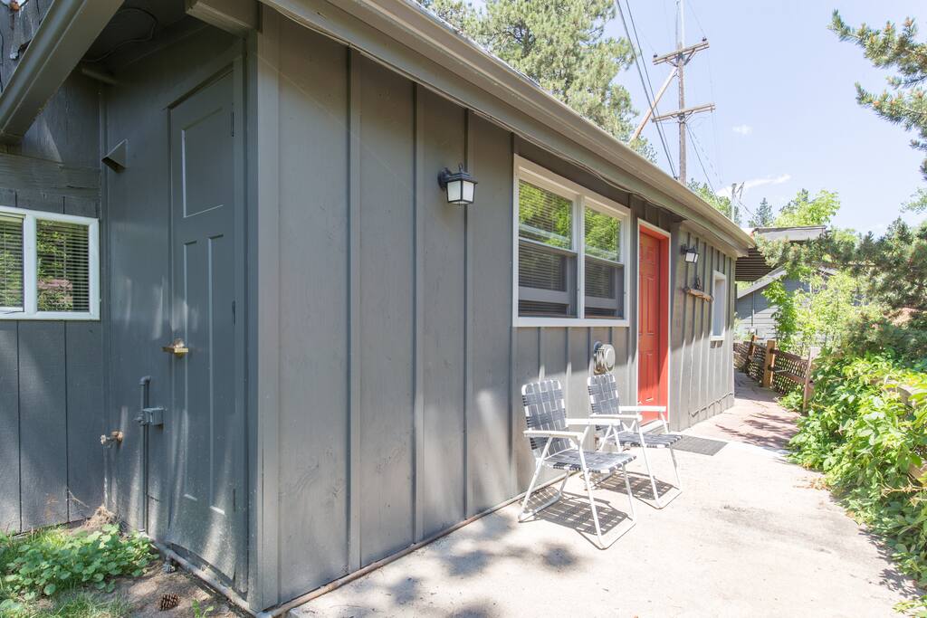 Exterior side entrance view.