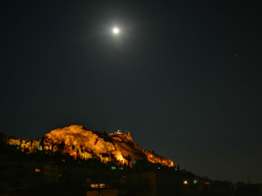 Full moon - private terrace