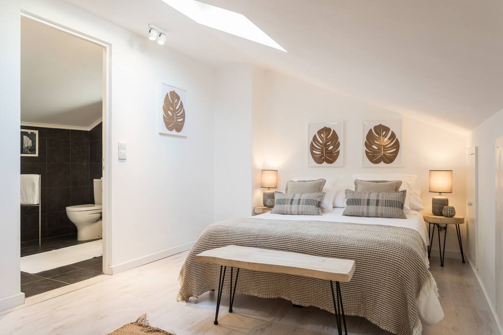 En suite master bedroom