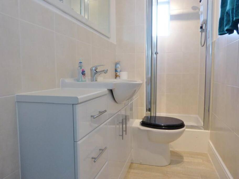 Modern Bathroom