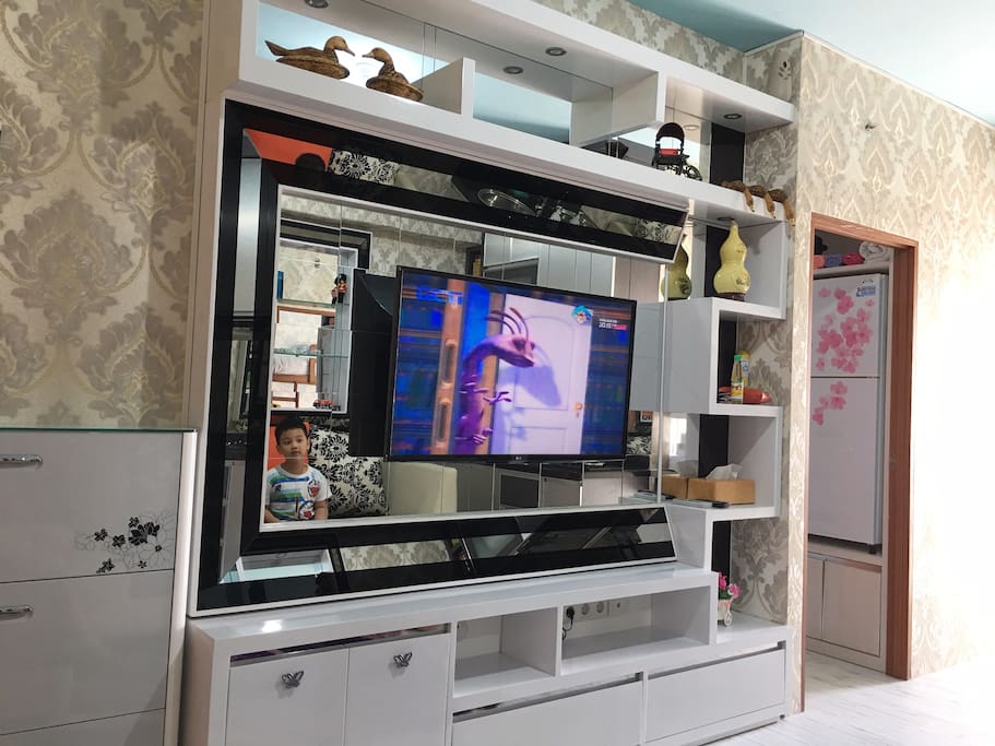 TV Set with Digital+Analog Local Channel