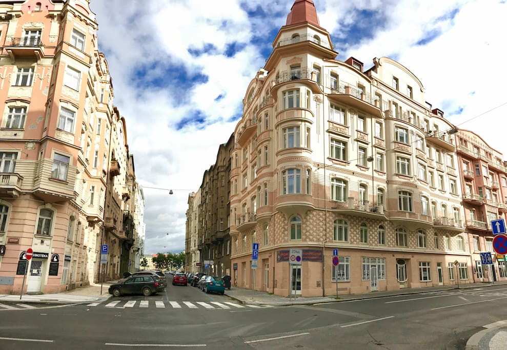Apartment is located in an old historical building