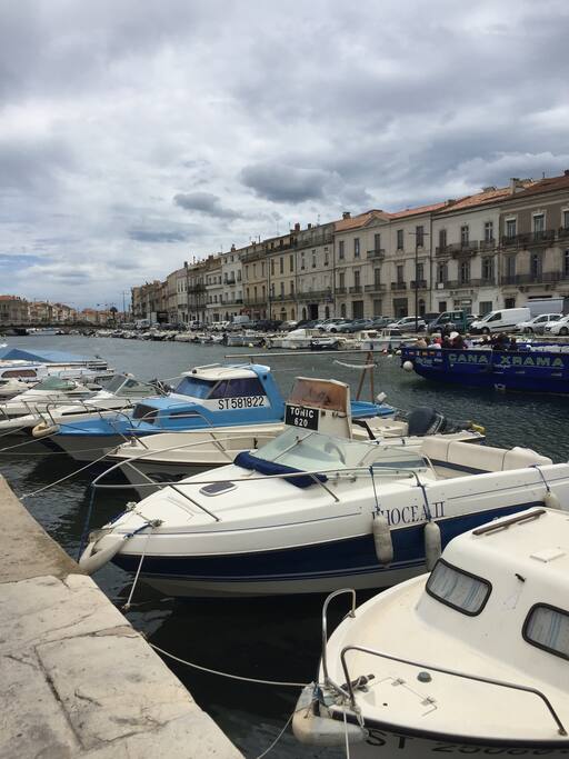 Au bord du canal