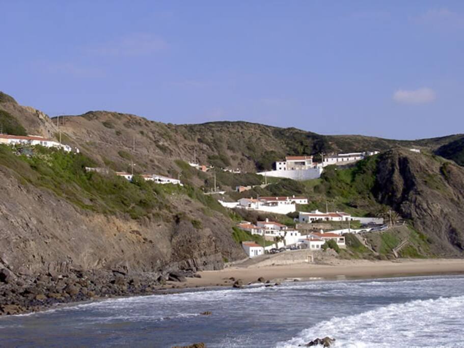 Arrifana beach