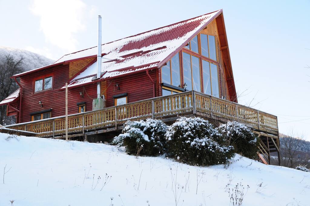 Carpathian Log Home2, amazing view from up there