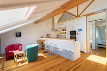 MOURARIA Castle/City Views Cosy 2 bed apart w/ AC