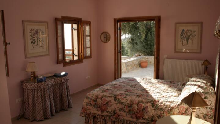 Chambre double avec accès à la terrasse