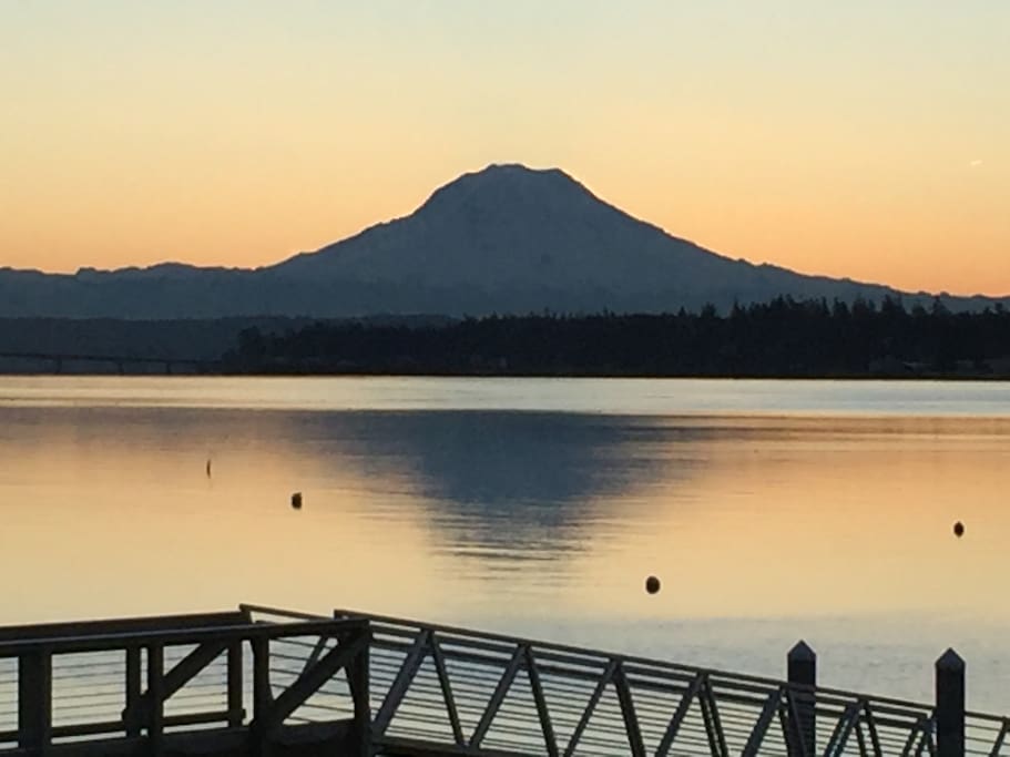 Perfect Sunrise.... Double shot Espresso anyone?