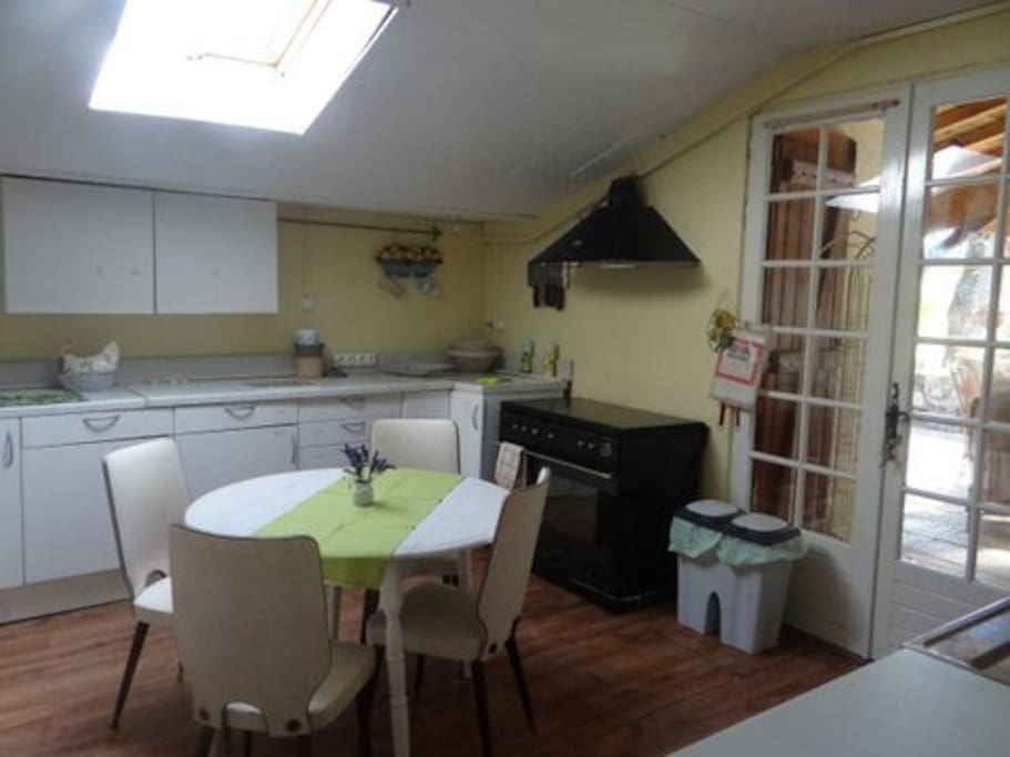 Large well stocked kitchen