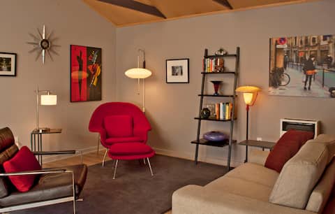 Modern Bungalow Downtown Sebastopol