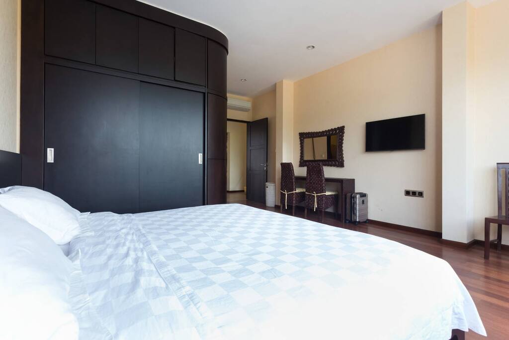 bedroom with en-suite bathroom
