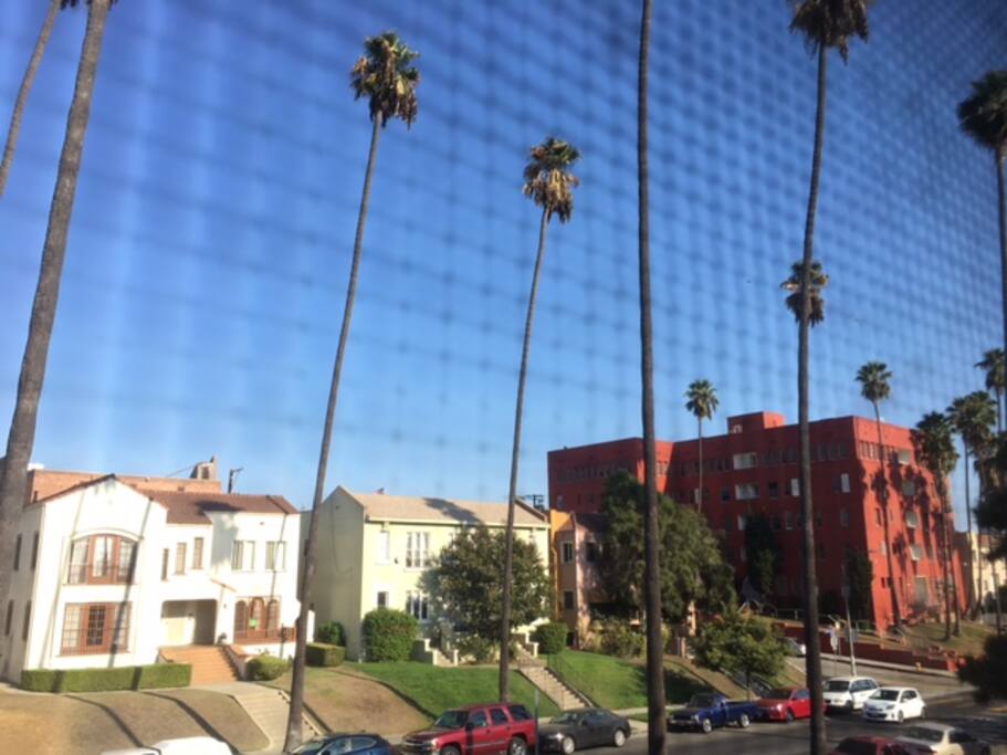 Nice warming LA vibe.